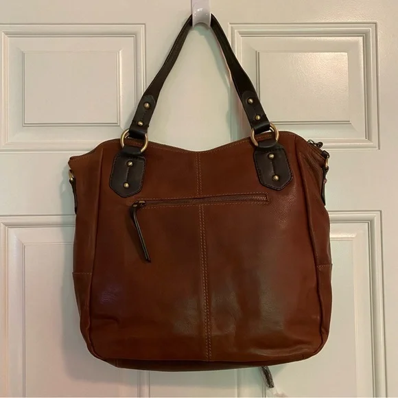 Lucky Brand Buckman Tote in Cognac with zipper close and zip pockets NWT - Picture 2 of 16